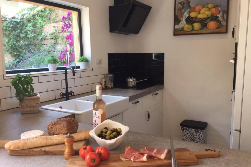 Petit Paradis, 1 Bedroom House ซอมมิแยร์ ภายนอก รูปภาพ